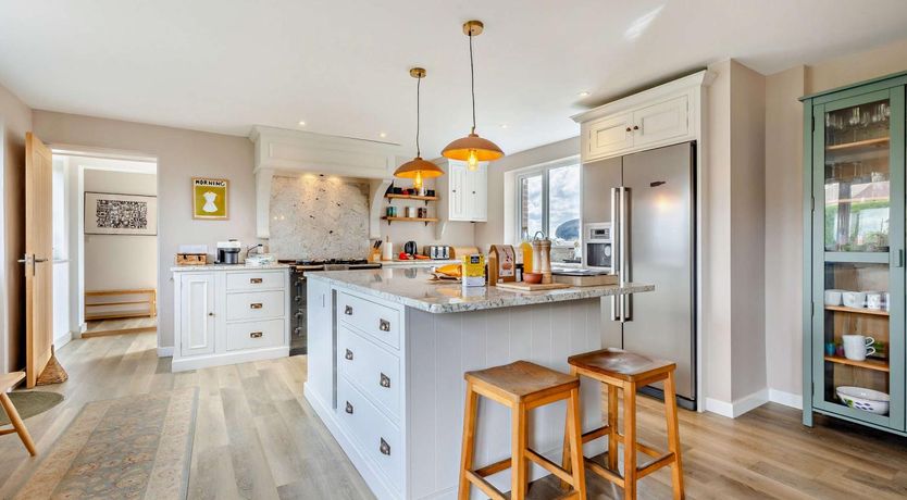 Photo of 5 Bed in Langham