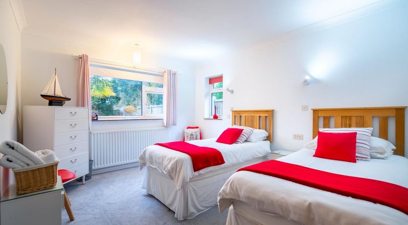 Photo of 3 Bed in Holt