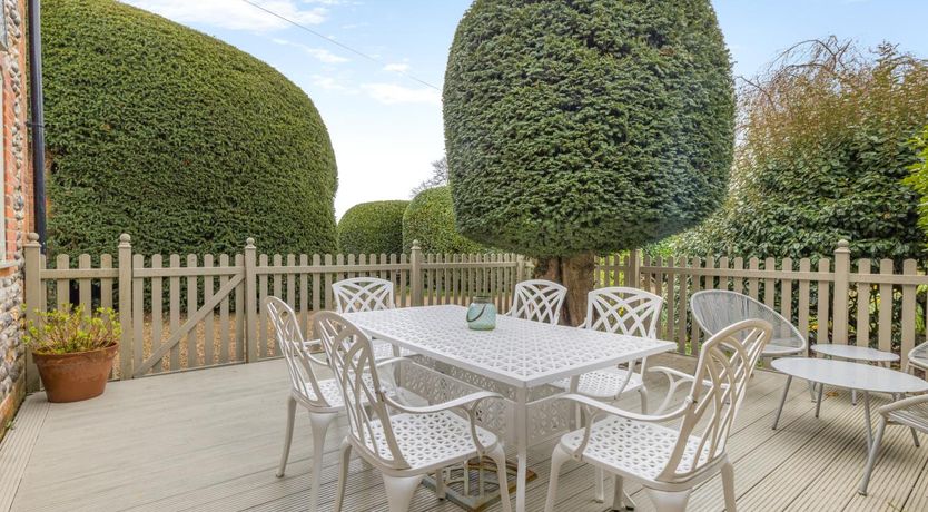 Photo of 3 Bed in Knapton