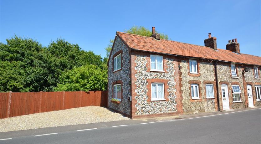 Photo of 2 Bed in Holt
