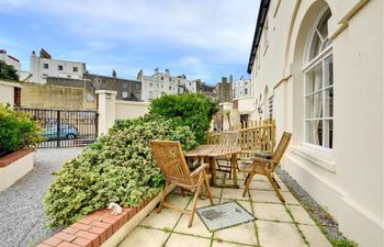 2 Bed in Brighton Holiday Home