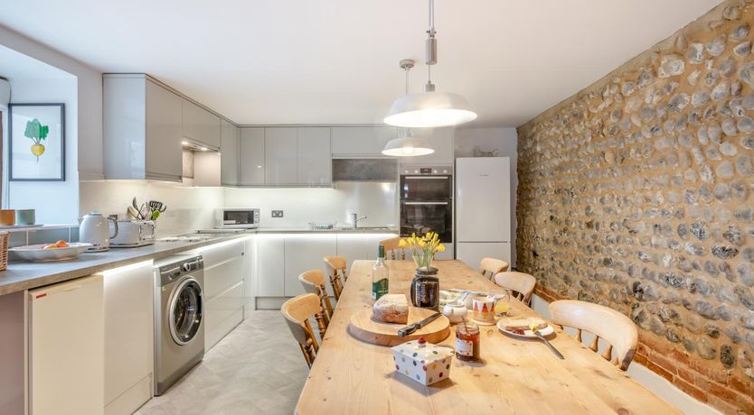 Photo of 4 Bed in Roughton