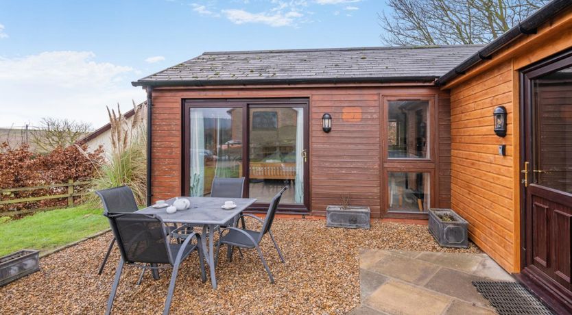 Photo of 1 Bed in Weybourne