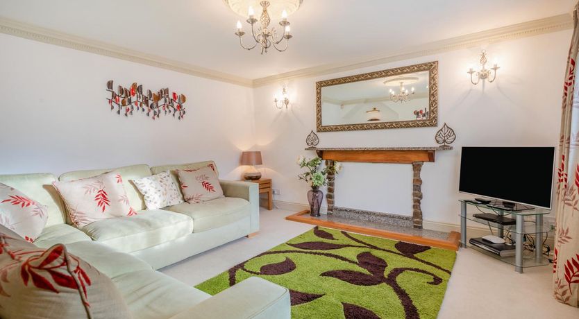 Photo of 4 Bed in Braunton