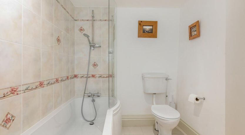 Photo of 4 Bed in Braunton