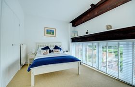 Photo of 4-bed-in-stanhoe