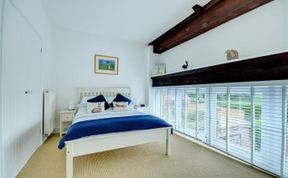 Photo of 4 Bed in Stanhoe