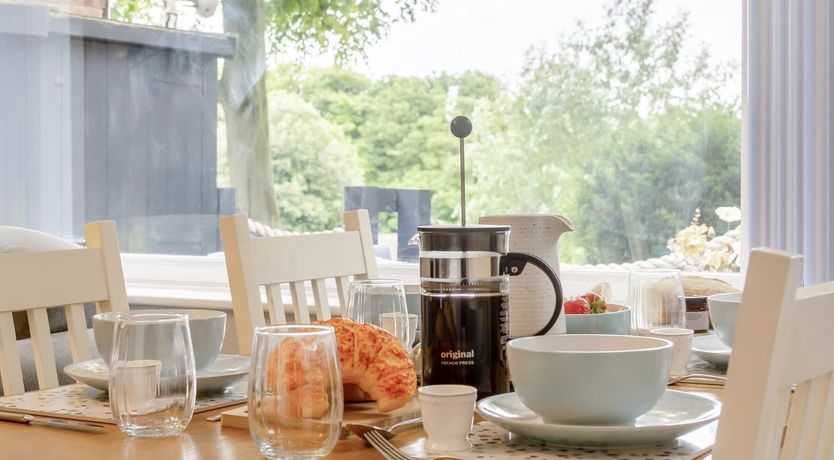 Photo of 2 Bed in Weybourne