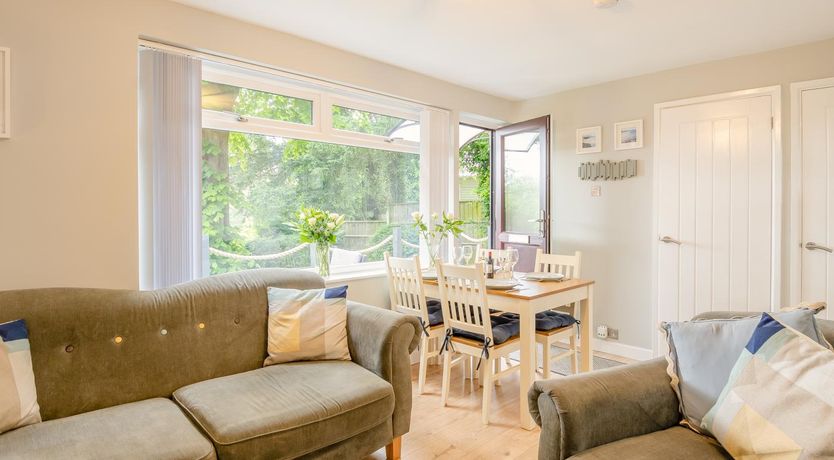 Photo of 2 Bed in Weybourne