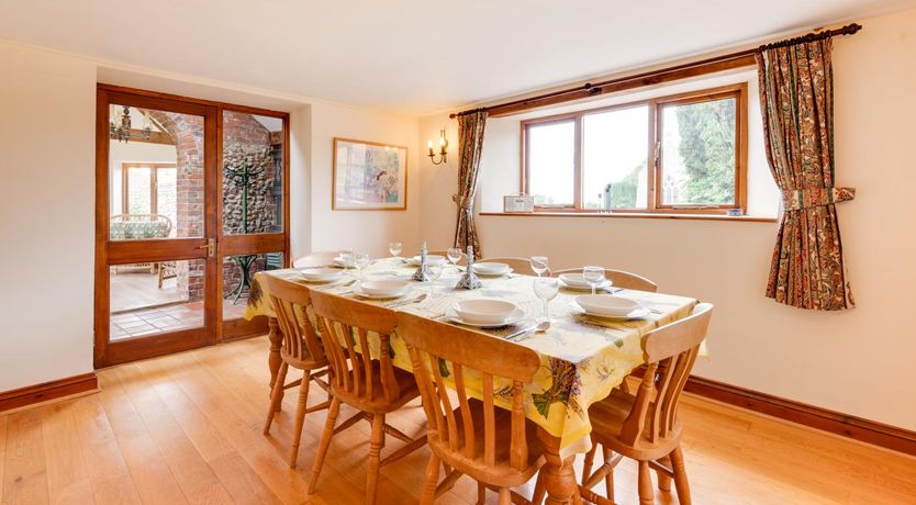 Photo of 4 Bed in Holt