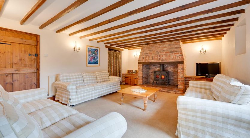 Photo of 4 Bed in Holt