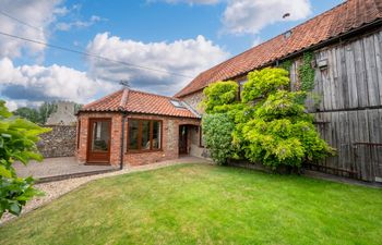 4 Bed in Holt Holiday Home
