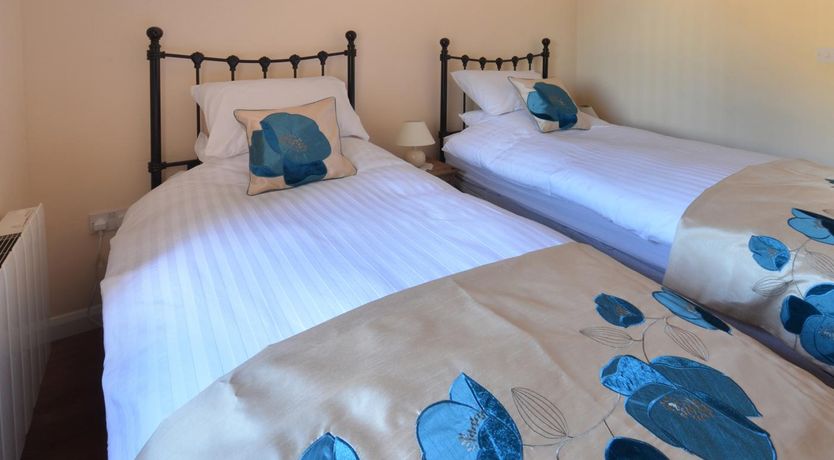 Photo of 1 Bed in Blofield Heath