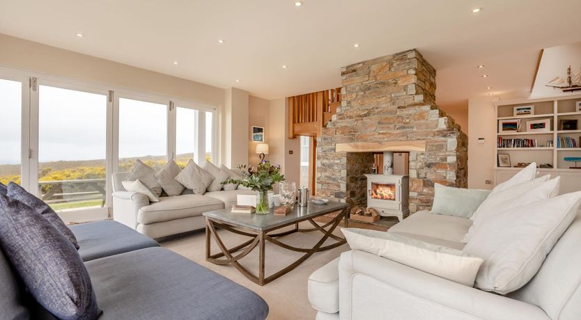 Photo of 4 Bed in Porthtowan