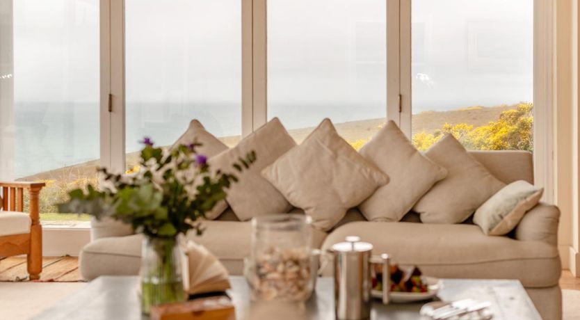 Photo of 4 Bed in Porthtowan