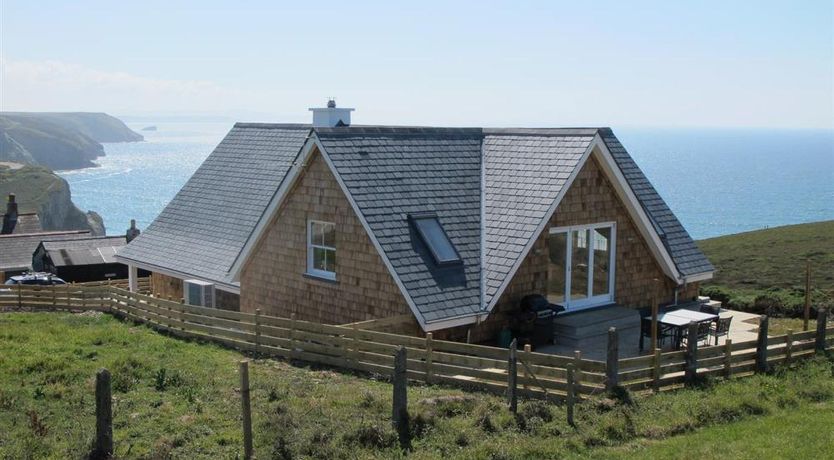 Photo of 4 Bed in Porthtowan