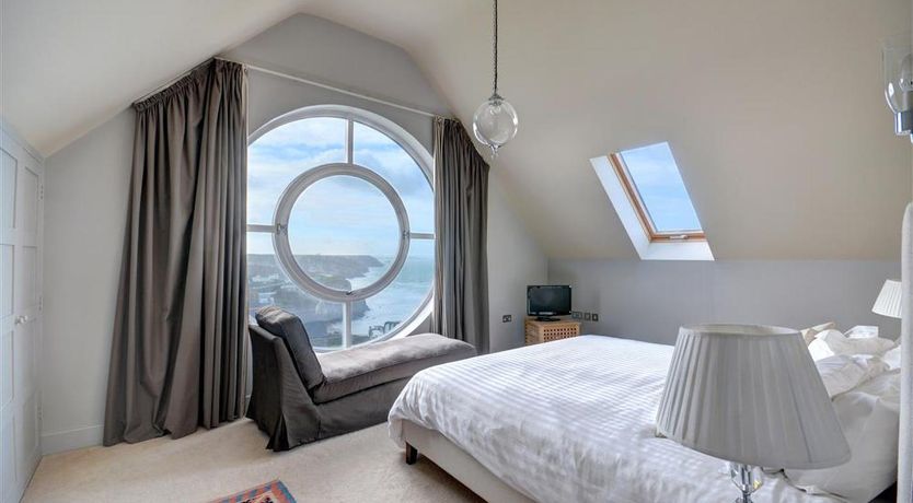 Photo of 4 Bed in Porthtowan