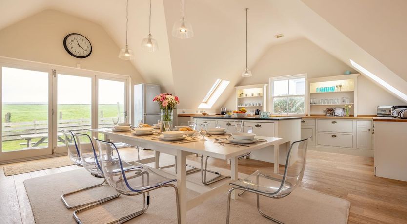 Photo of 4 Bed in Porthtowan
