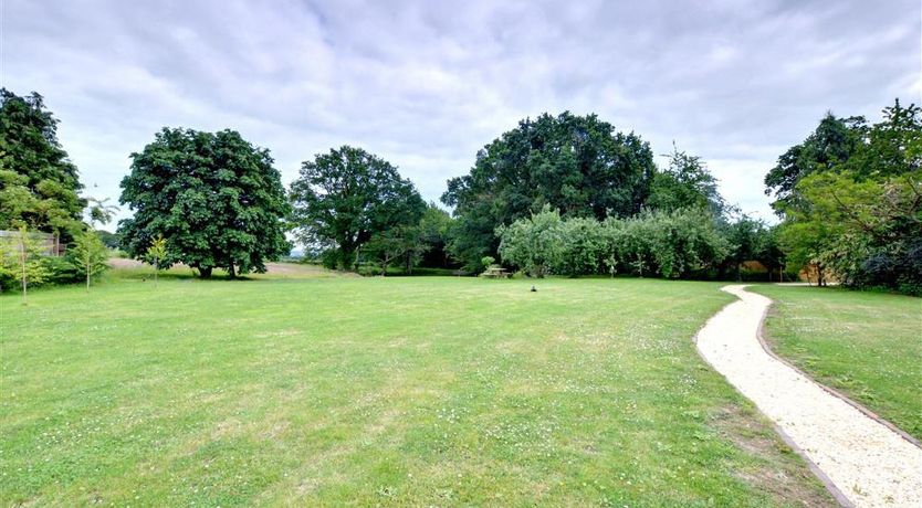 Photo of 2 Bed in Rolvenden