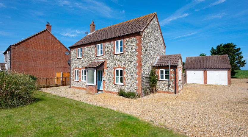 Photo of 3 Bed in Trimingham