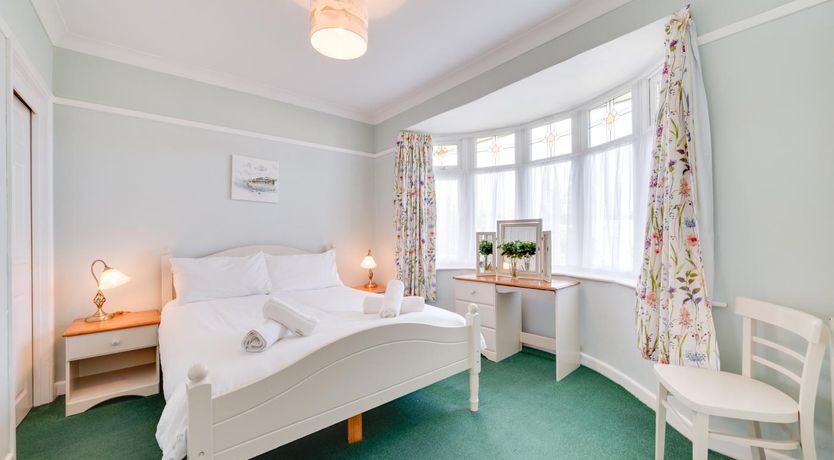 Photo of 2 Bed in Paignton