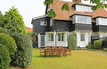 4 Bed in Thorpeness Holiday Home