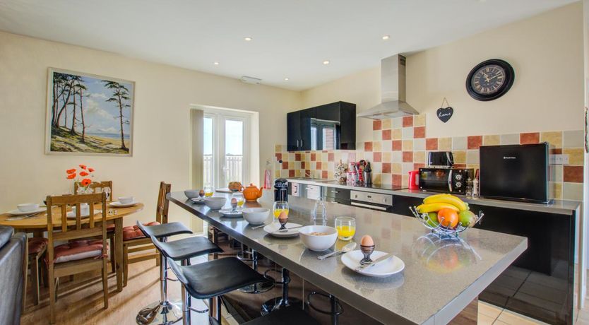 Photo of 2 Bed in Blofield Heath