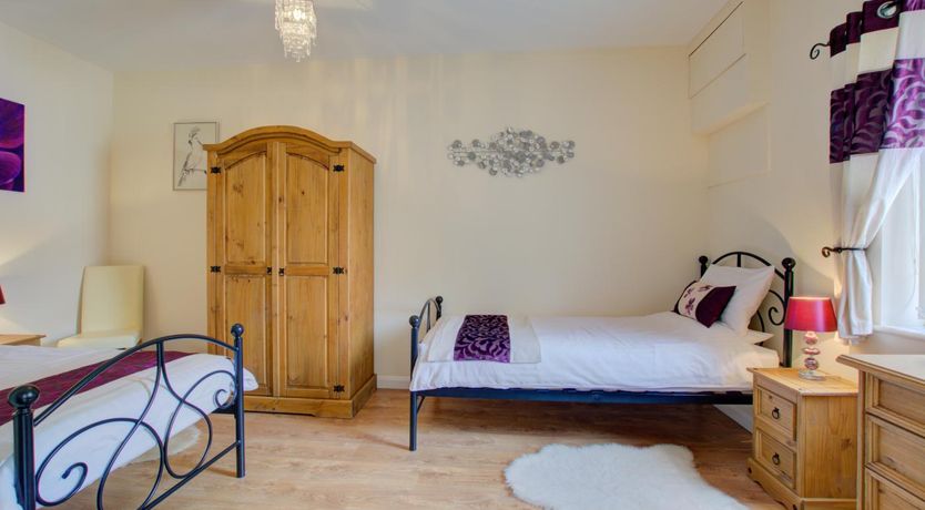 Photo of 2 Bed in Blofield Heath