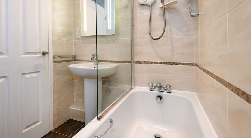 Photo of 2 Bed in Porthmadog