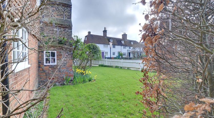 Photo of 2 Bed in Sissinghurst