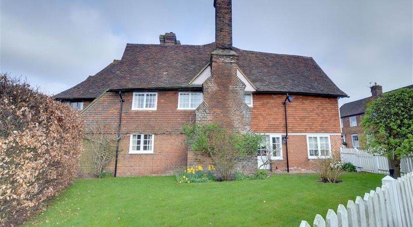 Photo of 2 Bed in Sissinghurst
