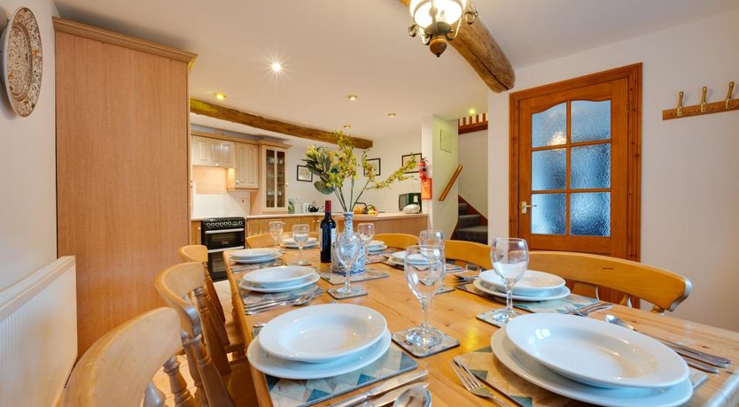 Photo of 4 Bed in Slapton,