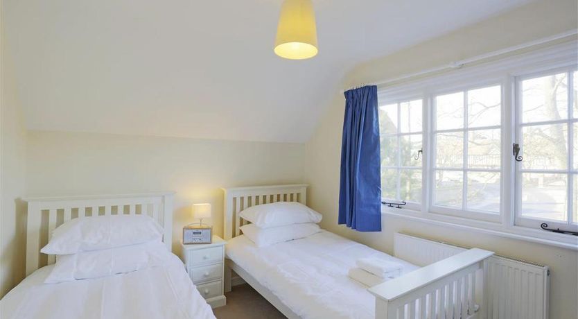Photo of 5 Bed in Thorpeness