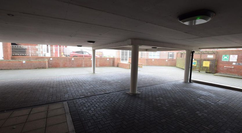 Photo of 2 Bed in Whitby