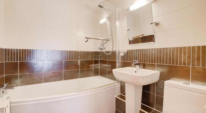 Photo of 2 Bed in Whitby