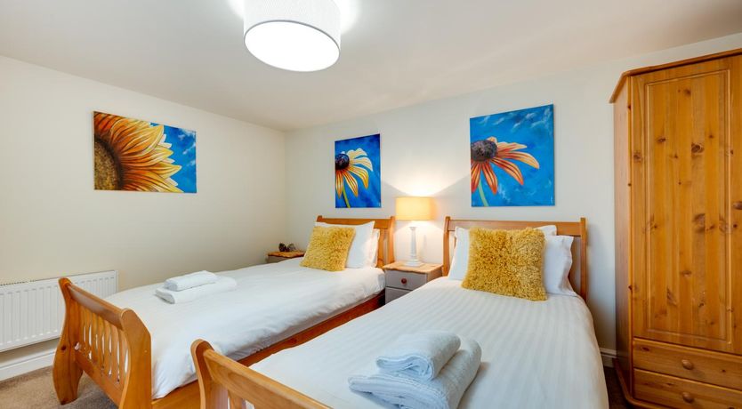 Photo of 2 Bed in Ilfracombe