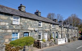 Photo of 1 Bed in Blaenau Ffestiniog
