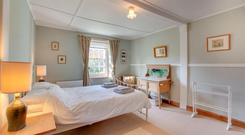 Photo of 2 Bed in Docking