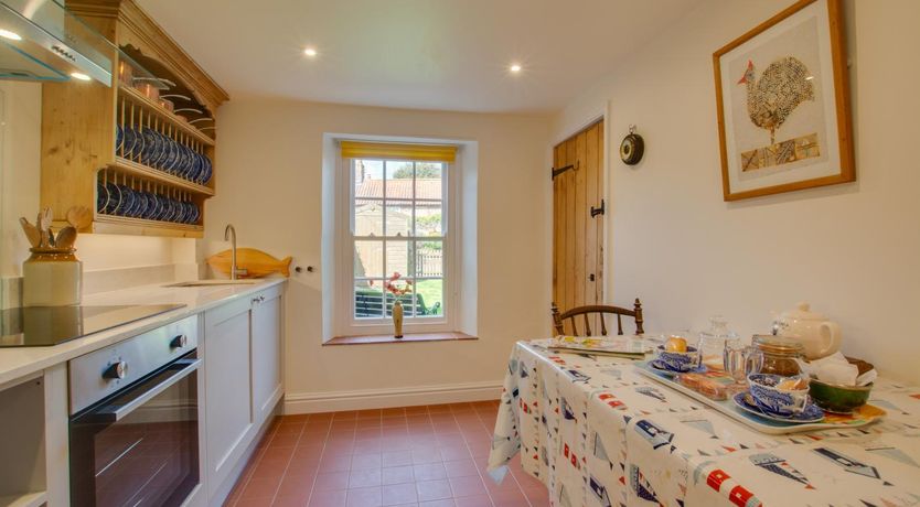 Photo of 2 Bed in Docking