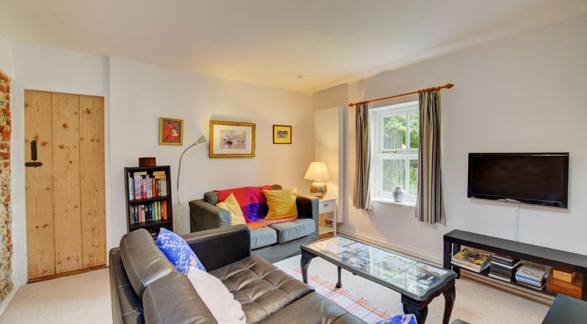 Photo of 2 Bed in Snape