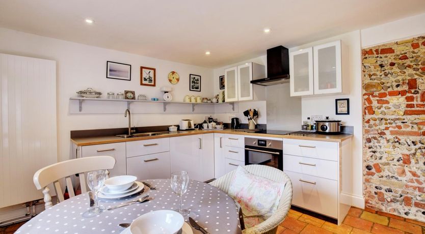 Photo of 2 Bed in Snape