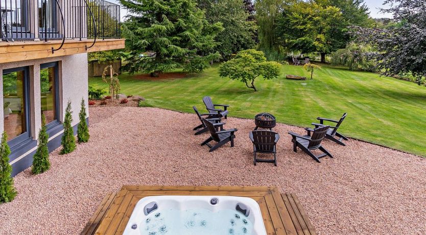 Photo of 6 Bed in Perth