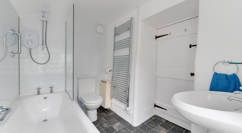 Photo of 3 Bed in Lostwithiel