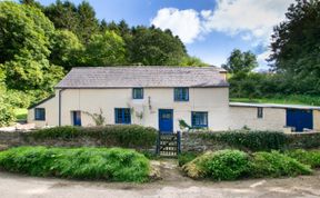 Photo of 3 Bed in Lostwithiel