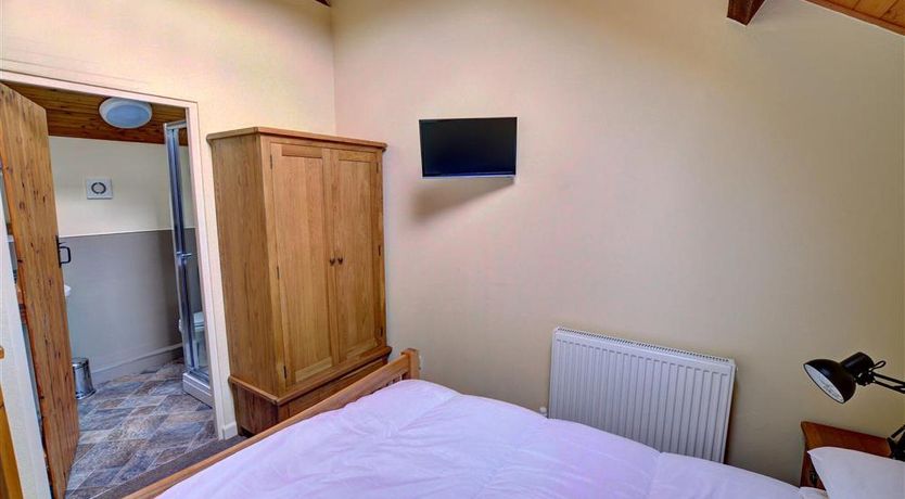 Photo of 2 Bed in Llandinam