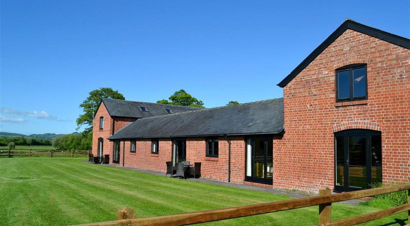 Photo of 2 Bed in Llandinam