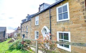 Photo of 3 Bed in Robin Hoods Bay