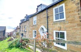Photo of 3-bed-in-robin-hoods-bay