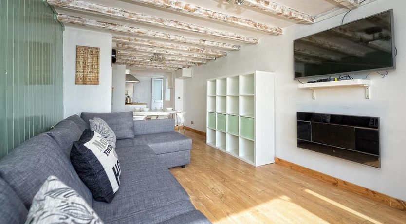 Photo of 2 Bed in Pwllheli