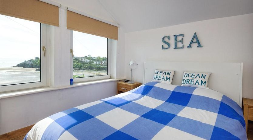 Photo of 2 Bed in Pwllheli